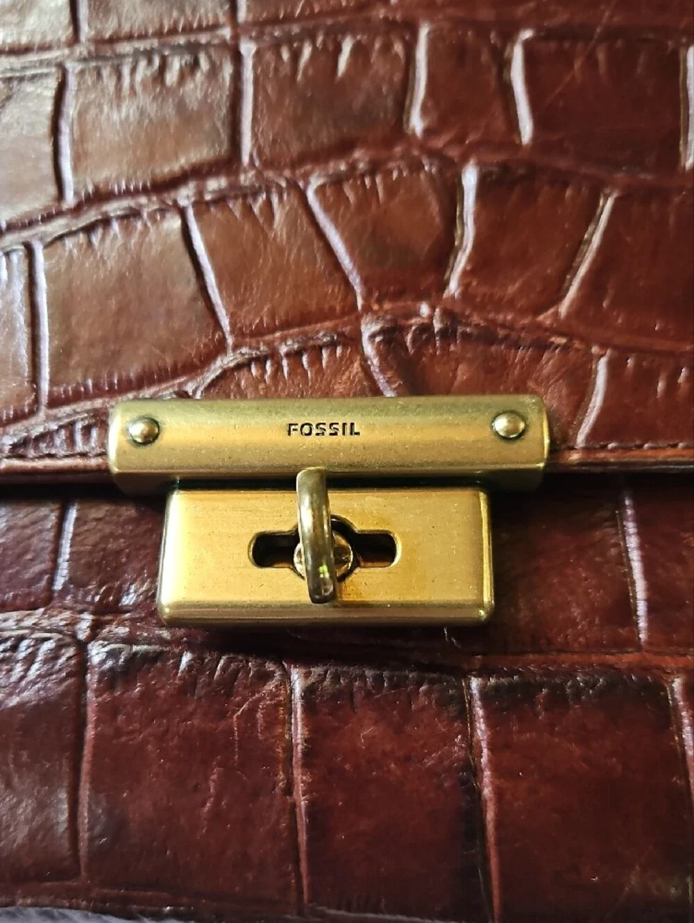 Fossil Dark Brown Croc-Embossed Leather Women’s Clutch with Gold Hardware